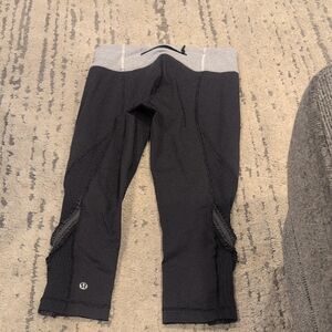 Lululemon Reflective Capri Dark Grey